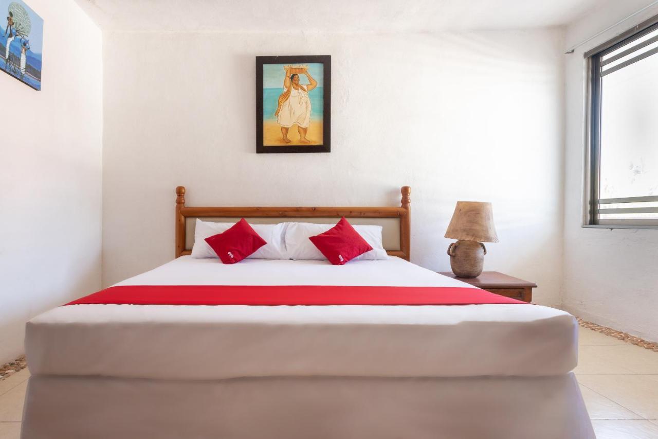 Pelican Inn At Las Dunas Chelem Bagian luar foto