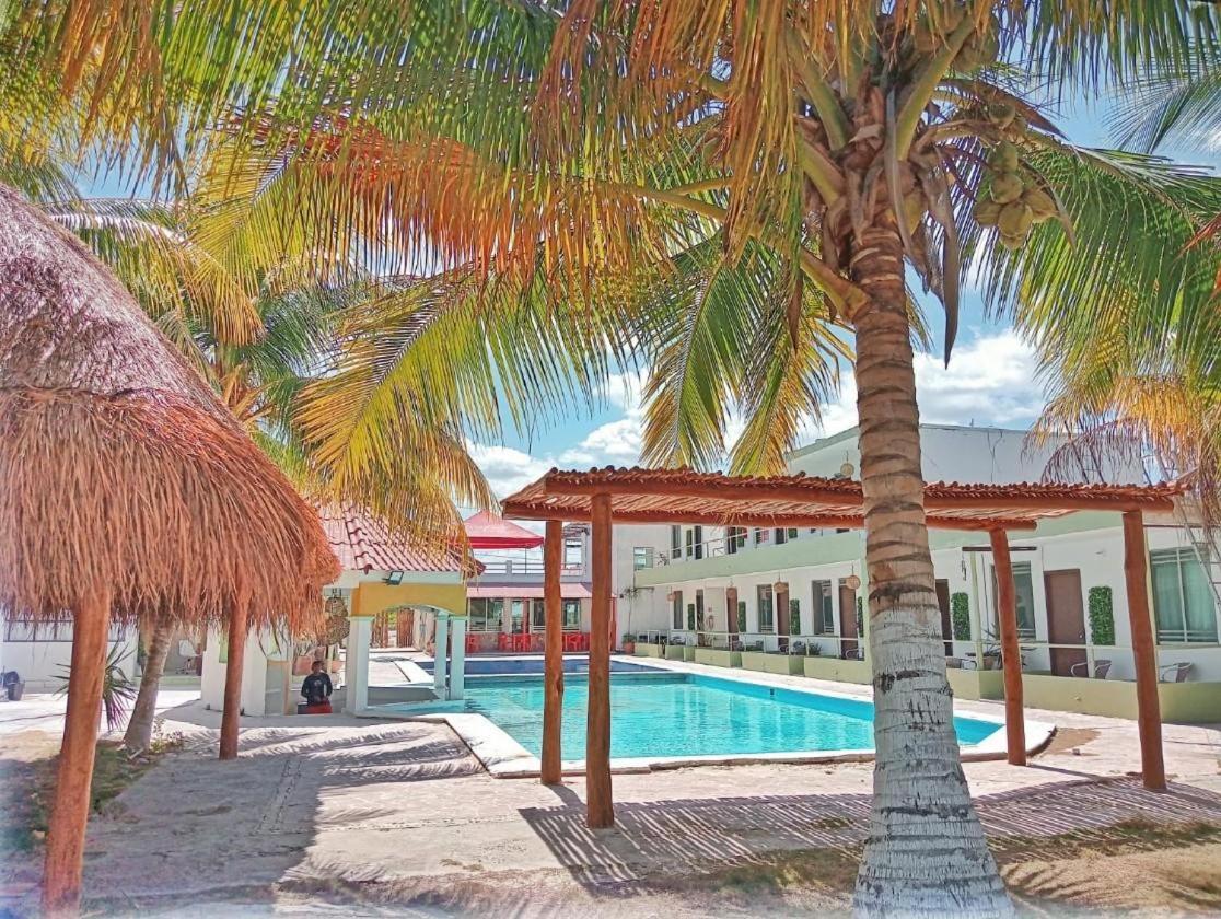 Pelican Inn At Las Dunas Chelem Bagian luar foto