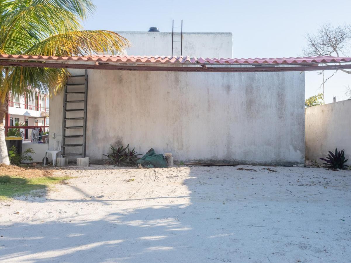 Pelican Inn At Las Dunas Chelem Bagian luar foto